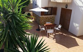 Casa Silencio Detached House With Terrace Garden And Large Pool Area In Quiet Area