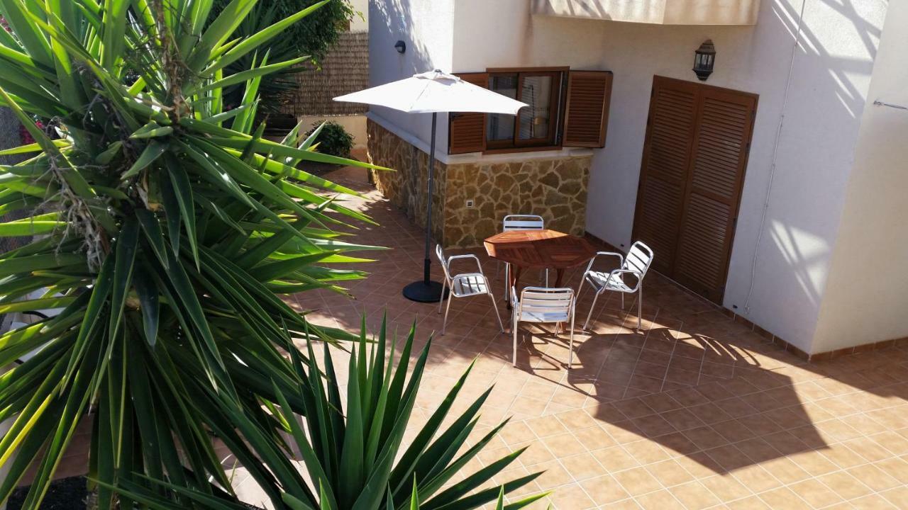 Casa Silencio, Villa With Terrace, Garden And Large Pool Area Corralejo Esterno foto